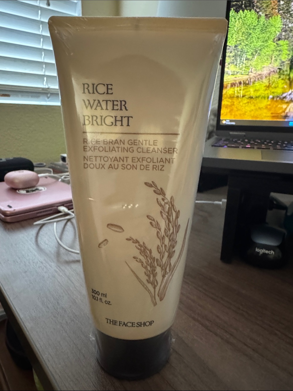 The Face Shop Rice Water Bright Rice Bran Gentle Exfoliating Cleanser